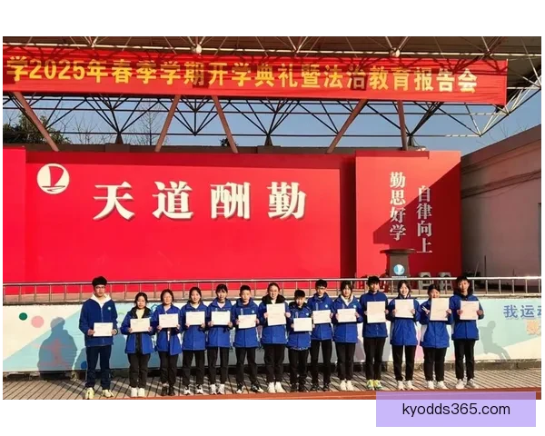 西雅图大学止步NIT次轮淡厚然短暂登场贡献得分助攻表现引关注 西雅图大学止步NIT次轮淡厚然短暂登场贡献得分助攻表现引关注